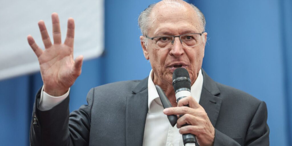 alckmin-elogia-suspensao-do-pagamento-de-penduricalhos-por-flavio-dino