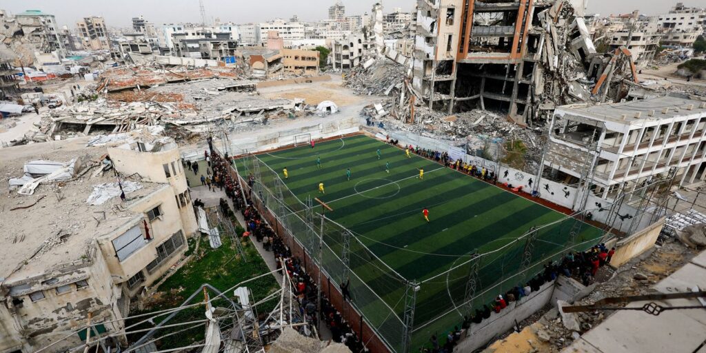 futebol-volta-a-campo-de-gaza,-em-meio-a-perdas-e-ruinas-da-guerra