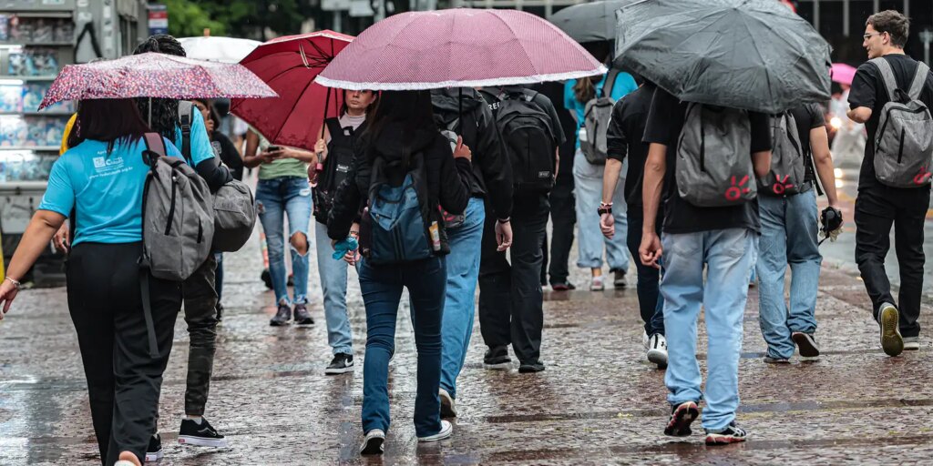 chuvas-intensas-atingem-pais;-inmet-emite-alerta-para-tempestade-no-rs