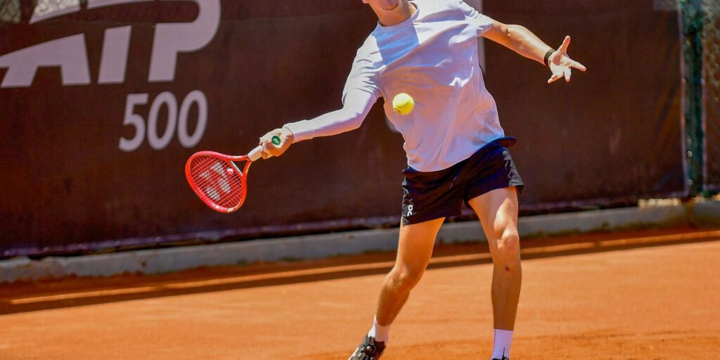 joao-fonseca-vence-thiago-monteiro-em-duelo-brasileiro-pelo-rio-open