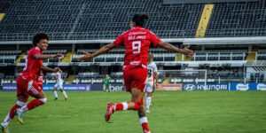 inter-aplica-3-a-0-no-santos-fora-de-casa-pelo-brasileirao-feminino